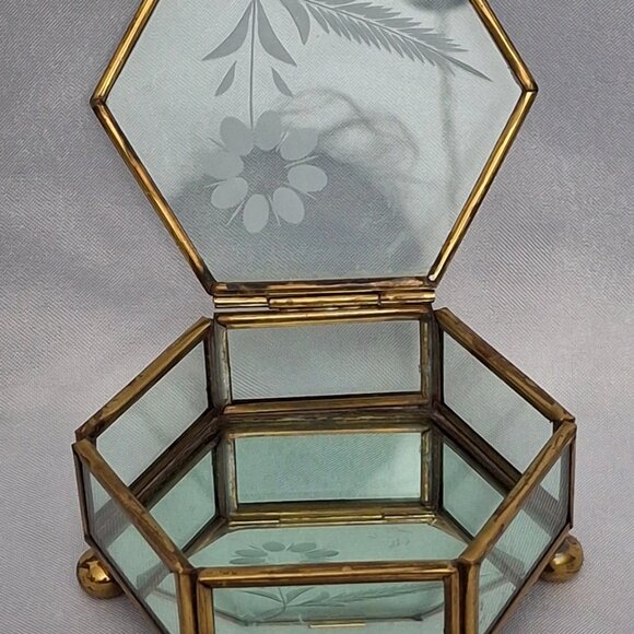 Vintage Etched Flower Glass Jewelry Trinket Box - Picture 3 of 4